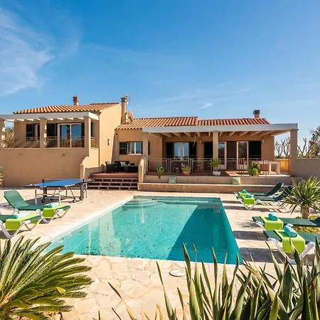 Villa Flomertor 1 By Mauter